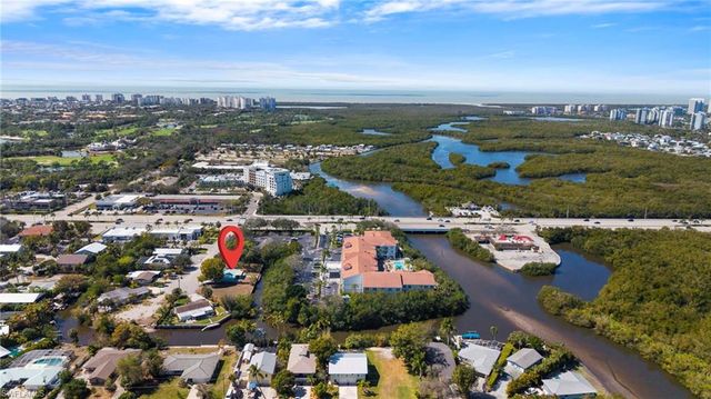 47 River CT, Naples, FL 34110