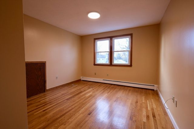 26 Cleveland St A, Dedham, MA 02026