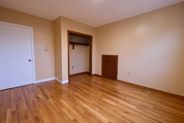 26 Cleveland St A, Dedham, MA 02026