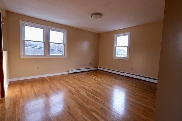 26 Cleveland St A, Dedham, MA 02026