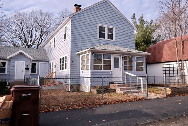 26 Cleveland St A, Dedham, MA 02026