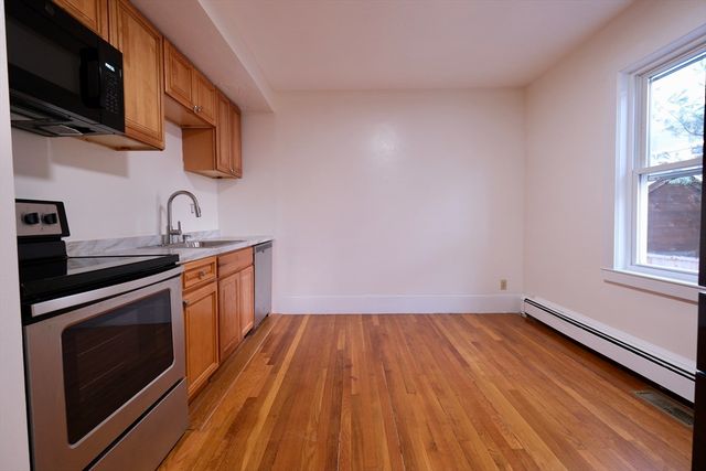 26 Cleveland St A, Dedham, MA 02026