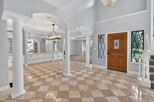672 Cypress Run, Woodbridge, CA 95258