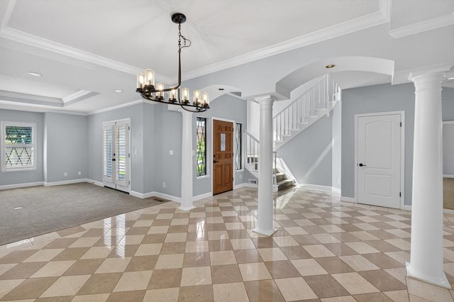 672 Cypress Run, Woodbridge, CA 95258