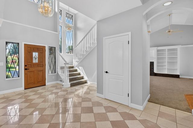 672 Cypress Run, Woodbridge, CA 95258