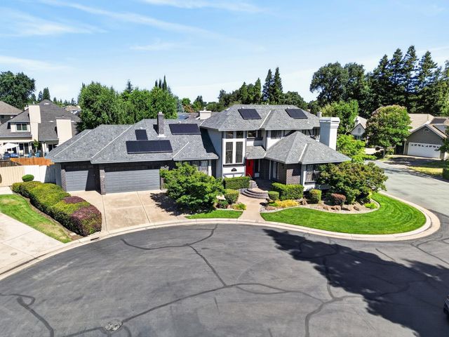 672 Cypress Run, Woodbridge, CA 95258