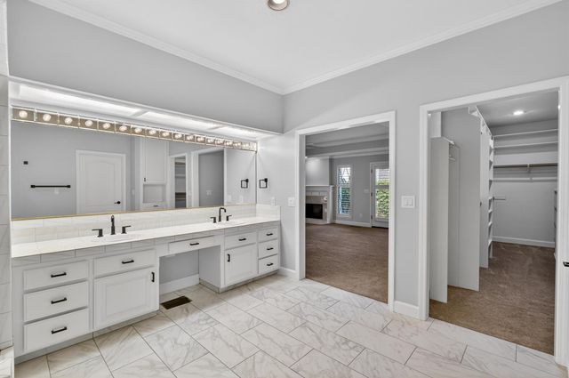 672 Cypress Run, Woodbridge, CA 95258
