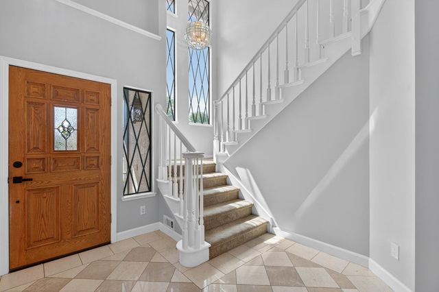 672 Cypress Run, Woodbridge, CA 95258