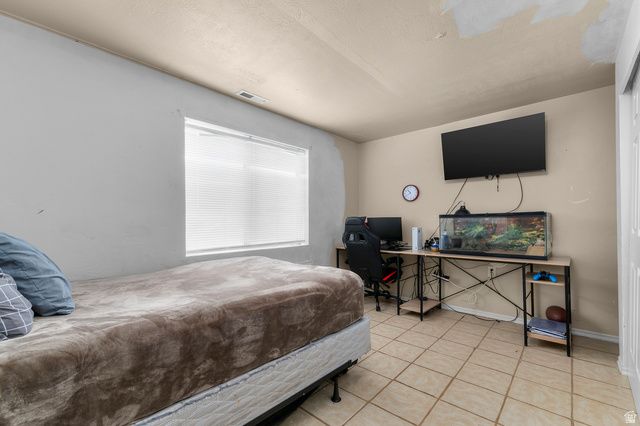 5762 W CHAMBRE DR, Salt Lake City, UT 84118
