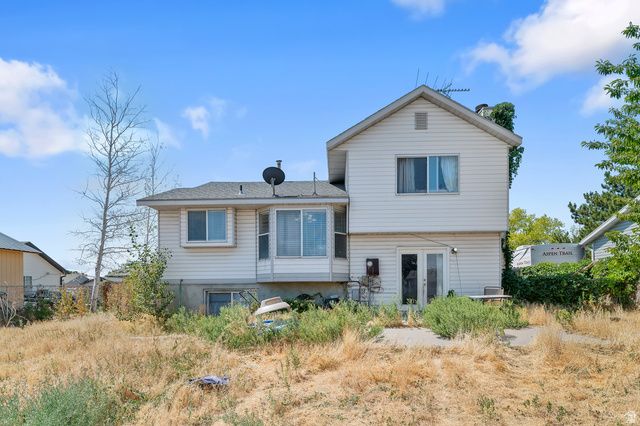 5762 W CHAMBRE DR, Salt Lake City, UT 84118