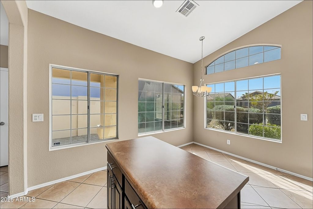 6910 W VIA DEL SOL Drive, Glendale, AZ 85310 — photo 5