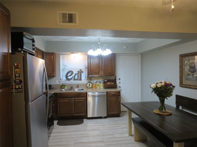 10903 Lake Gardens Drive, Dallas, TX 75218