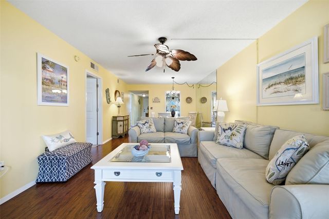 435 30TH AVENUE W D206, Bradenton, FL 34205