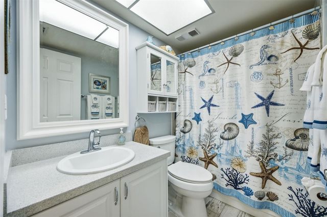 435 30TH AVENUE W D206, Bradenton, FL 34205
