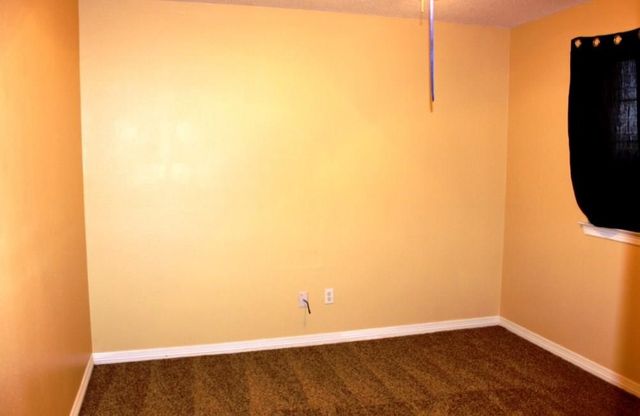 1303 S 5th Street, Midlothian, TX 76065
