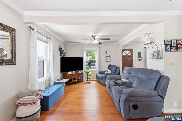 4 Salem Road, Paterson, NJ 07502