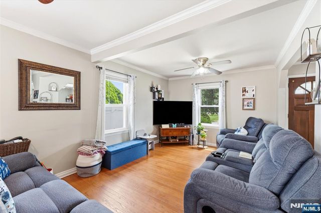 4 Salem Road, Paterson, NJ 07502