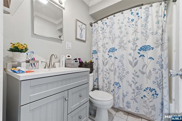4 Salem Road, Paterson, NJ 07502