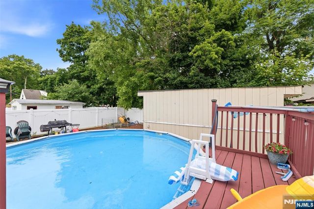 4 Salem Road, Paterson, NJ 07502