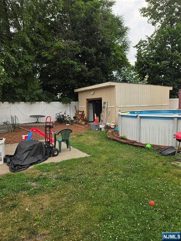 4 Salem Road, Paterson, NJ 07502