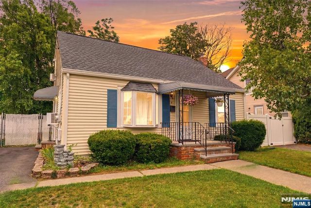 4 Salem Road, Paterson, NJ 07502