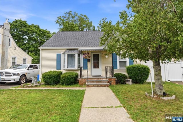 4 Salem Road, Paterson, NJ 07502