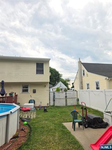 4 Salem Road, Paterson, NJ 07502
