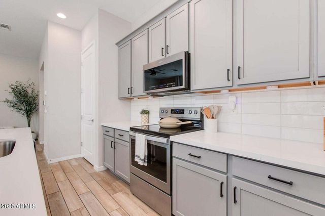 901 S SMITH Road 1063, Tempe, AZ 85281