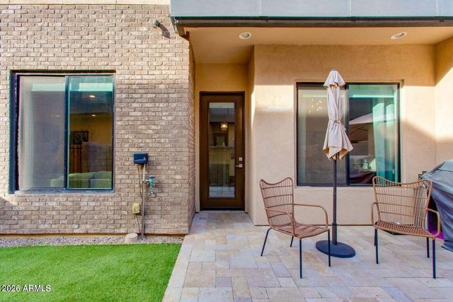 901 S SMITH Road 1063, Tempe, AZ 85281