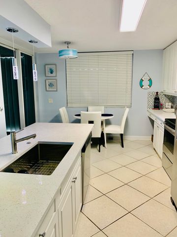 5049 N Highway A1a 402, Fort Pierce, FL 34949