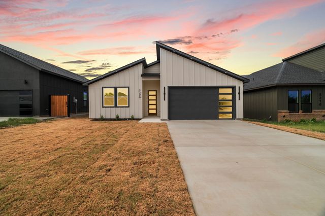 5220 Farnsworth Avenue, Fort Worth, TX 76107