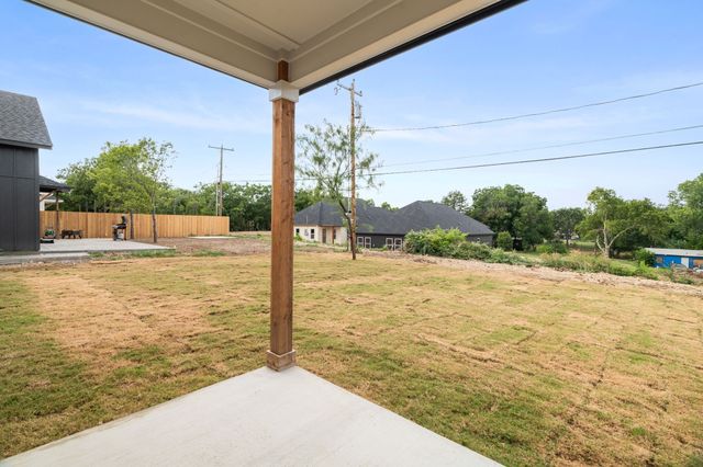 5220 Farnsworth Avenue, Fort Worth, TX 76107
