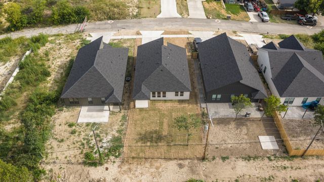 5220 Farnsworth Avenue, Fort Worth, TX 76107