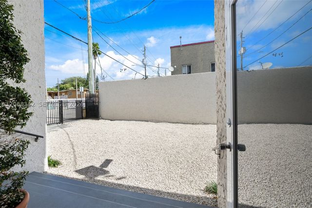 403 SW 12th Ave, Miami, FL 33130