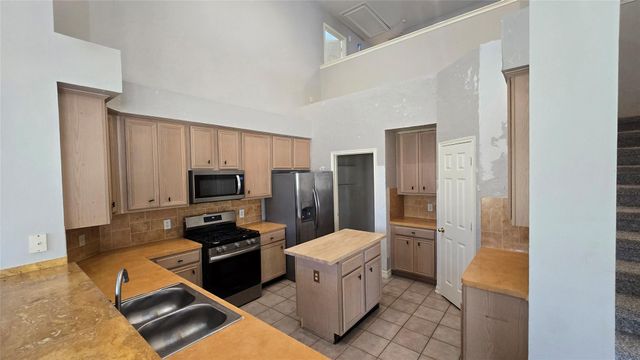 4831 Preston Trails Lane, Pasadena, TX 77505