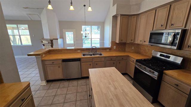 4831 Preston Trails Lane, Pasadena, TX 77505