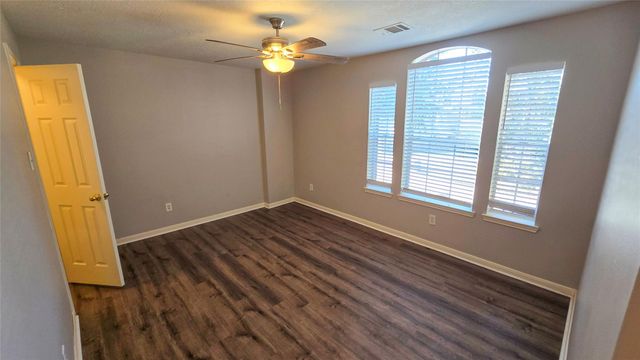 4831 Preston Trails Lane, Pasadena, TX 77505