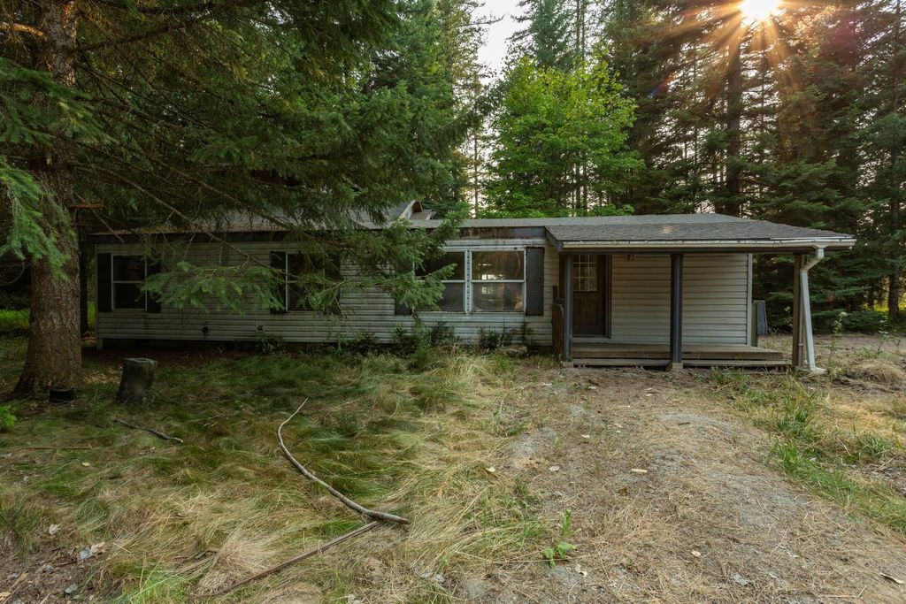 4631C N Swenson Rd, Clayton, WA 99110 photo 1