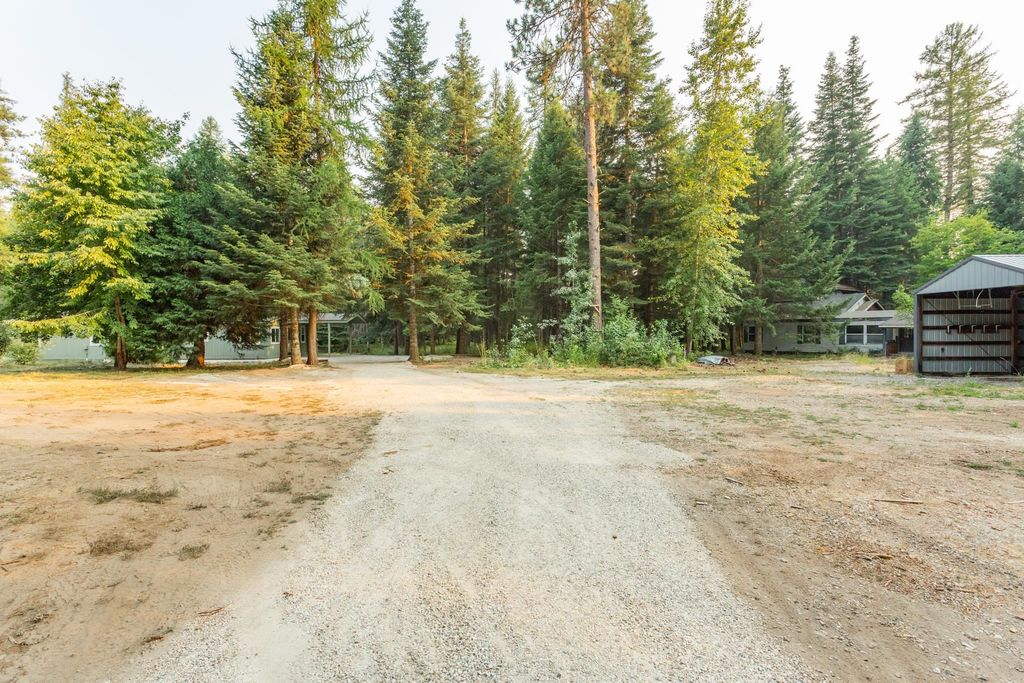 4631C N Swenson Rd, Clayton, WA 99110 photo 3