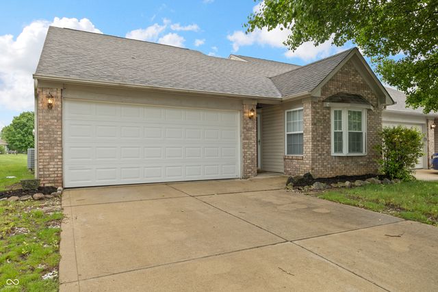 1943 Acorn Drive, Franklin, IN 46131