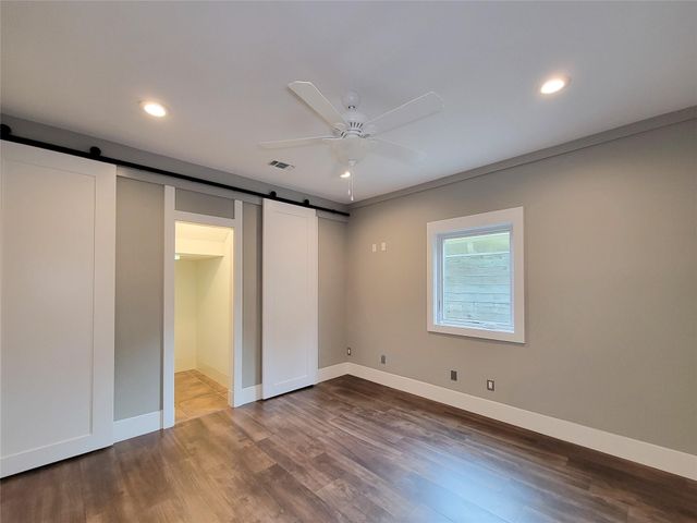 5111 Linden Street, Bellaire, TX 77401