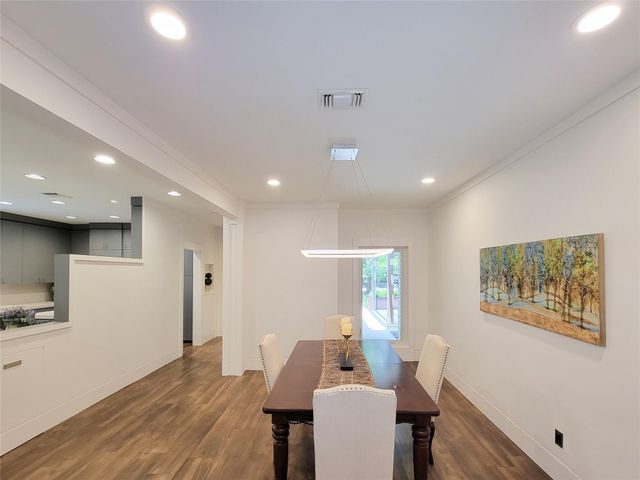 5111 Linden Street, Bellaire, TX 77401