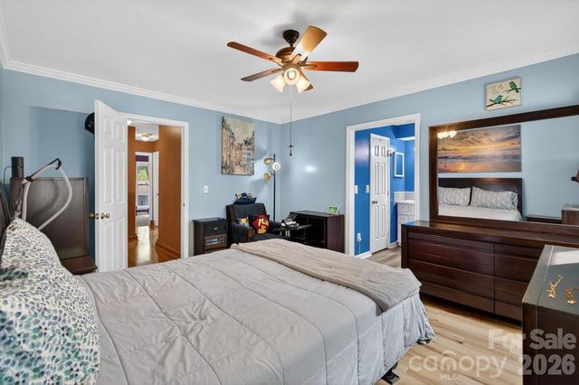 8618 Milton Morris Drive, Charlotte, NC 28227