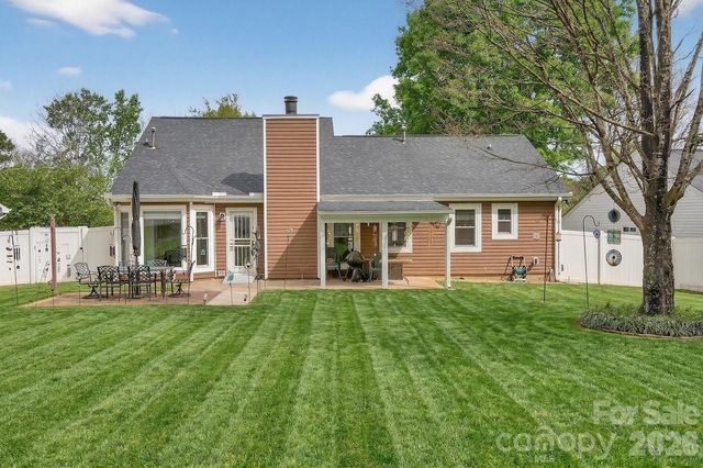 8618 Milton Morris Drive, Charlotte, NC 28227