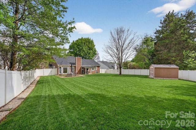 8618 Milton Morris Drive, Charlotte, NC 28227