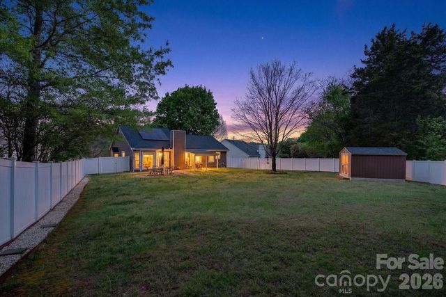 8618 Milton Morris Drive, Charlotte, NC 28227