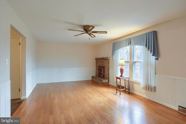 165 HICKORY ROAD, Carlisle, PA 17015