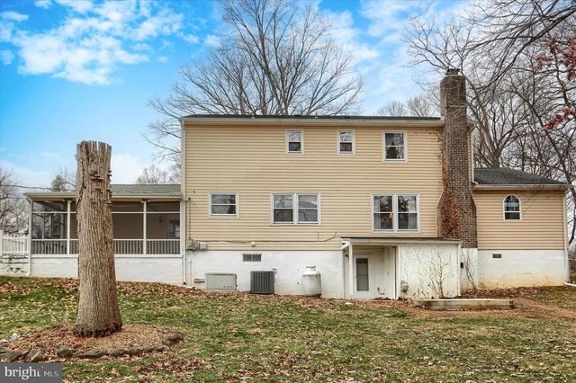 165 HICKORY ROAD, Carlisle, PA 17015