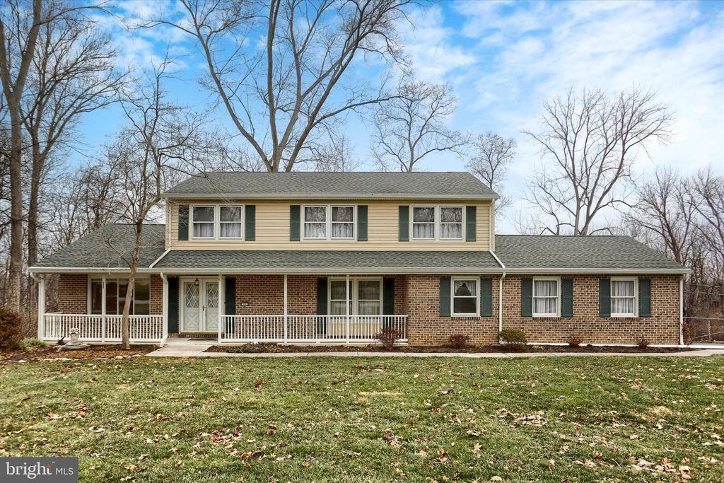 165 HICKORY ROAD, Carlisle, PA 17015