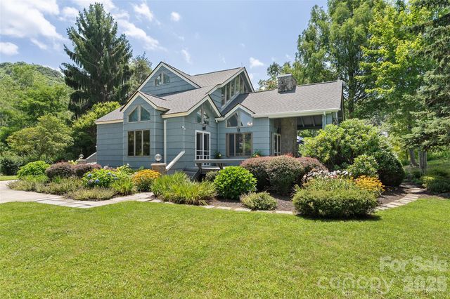 80 Strickland Drive, Waynesville, NC 28785